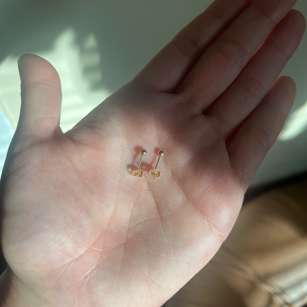 BN mejuri 14k gold sphere studs (2)